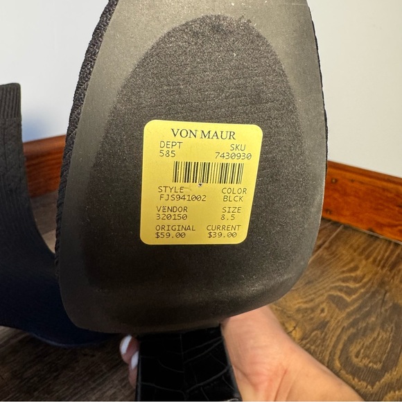 Jane and the Shoe Black Knit and Snake Print Ankle Boots (8.5) - Picture 7 of 7